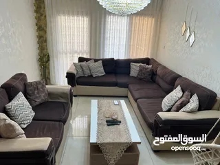  6 طقم كنب كورنر بحالة ممتازة استعمال  خفيف قماش ثقيل  تفصيل سفنج عالي خشب تقيل