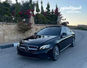  1 Mercedes benz E300 بنزين بحالة الوكالة