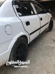  13 اوبل استرا