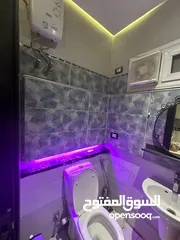  9 لايجار شقه في الحي السابع الشيخ زايد