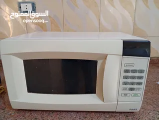  1 مكيرويف بحاله جديده وممتازه استعمال قليل