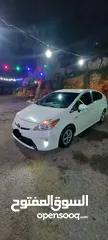  14 تويوتا بريوس موديل 2013 وارد امريكي بحال الوكالة بطارية اصلية تركيب الوكالة وكتلايزر اصلي