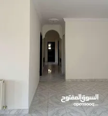  8 شقه للايجار الجبيهه قرب الجامعه الاردنيه