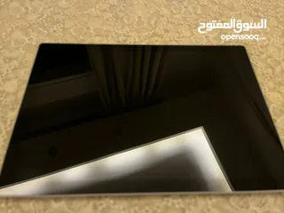  7 Microsoft Surface Pro (5th Gen)