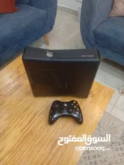  1 اكس بوكس 360 مهكر مستعمل بحالة ممتازة