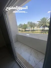  20 شقة فاخرة 3 غرف للبيع في العقبة – إطلالة على الجولف وتشطيب راقٍ – بسعر مغري