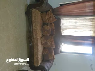  6 اثاث ولوازم منزل مستعملة