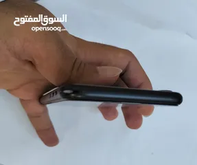  4 آيفون SE / آيفون نظيف جداً