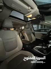  9 TOYOTA 2019 RAV4 LIMITED