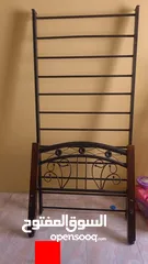  1 bed black colour good condition