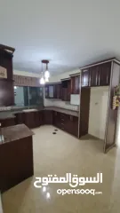  2 شقة غير مفروشة للايجار في ام الشرايط قرب عسل وبصل