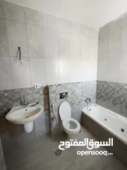  6 شقه للبيع الطيره خلف مدرسه زياد ابو عين