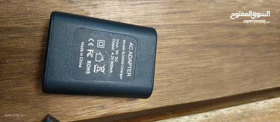  8 شاحن وبطارية go pro مع Brookstone Smar Step Pedometer black