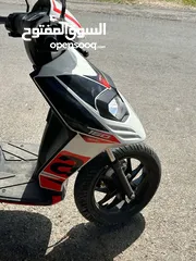  4 Aprilia 22