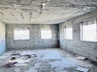  5 شقة عضم في تفوح