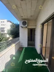  3 شقة فارغة للايجار دير غبار 200م