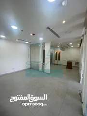  4 مكتب فاخر للايجار في شارع عبدالله غوشة (مجمع الحسيني) طابق عالي باطلالة