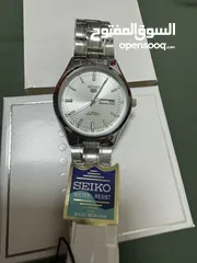  1 New watch seiko un used with box