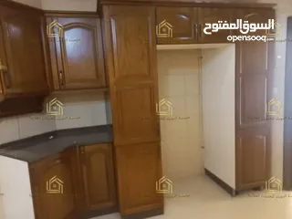  6 شقة مميزة - خلدا - 3نوم 1ماستر - 220م - بإطلالــــه مميزة - قرب الخدمات - موقع هادئ ومميز