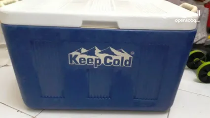  1 Ice box Cold Plastic Cooler Deluxe 60 Liters please by whatsapp in Description