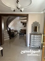  1 فيلا للايجار السنوي في ضاحية الرشيد