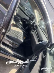  5 VOLKSWAGEN ID6 CROZZ