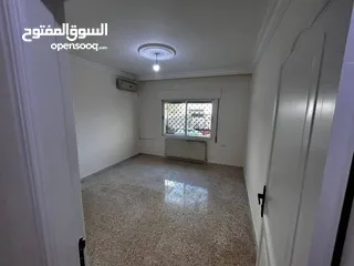 13 شقة أرضية للبيع - الجندويل - موقع راقٍ