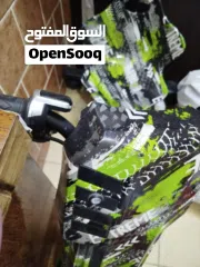  5 للبيع مجموعه سكوترات سعر الوقوف أسود