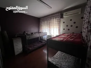  1 عفش مستعمل للبيع