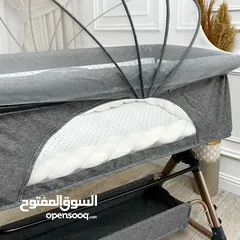 4 سرير للبيبي متعدد الاستخدامات  تخت مريح لطفلك مع نوم هادئ يمكن استخدامه كهزاز لسهولة نوم طفلك