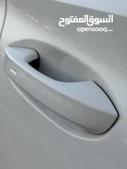  10 سيات ليون اف ار