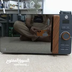  3 Microwave oven Swan