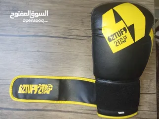  9 كفوف ملاكمة وواقيات الاجرين ماركه 2 TUF نطاف مش مستعملين ولا شخط