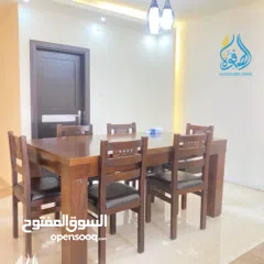  4 شقه مميزة موقع هادئ و استراتيجي مع مدخل خاص الارسال