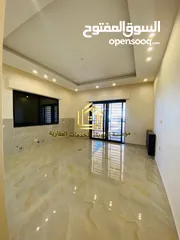  4 شقة دوبلكس ثالث مع روف فاخرة