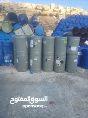  12 براميل حديد بلاستيك جميع الأحجام . تنكات شبك.  طبالي خشب .جالونات