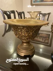  2 تحف للزينة عدد 3 مرتبة بحال جيدة جدا