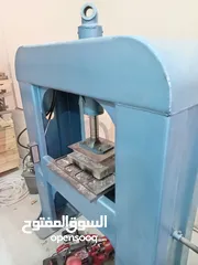  3 مكابس هيدروليك