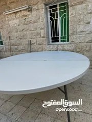  2 طاوله الطعام  الكبيره للبيع موجوده بجبل الحسين