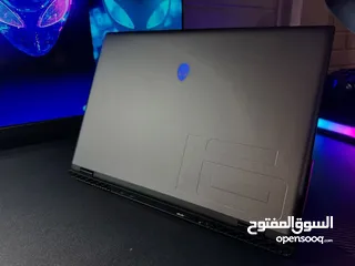  12 Dell Alienware laptop