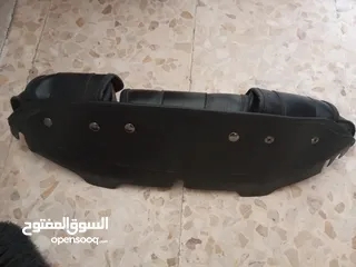  4 شنانتي اماميه وشنطه تنك ولاصق عاكس للعجل الأمامي