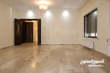  2 شقة مميزة للبيع في حي الصحابة