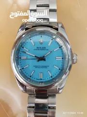  2 ساعه رولكس جديده استخدام اسبوعين للبيع مميزه جدا ودقيقه بالوقت ولون المينا ازرق بحري