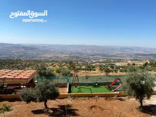 3 شالية ومزرعه للبيع