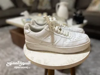  8 مجموعة كاملة من الأحذية الرياضيه ماركات اصلية بحالة وكالة
