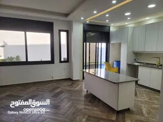  2 شقة غير مفروشة ( جزء من فيلا ) للإيجار ( Property 37274 )-174842281