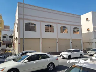  3 محلات ببميزانين  جديدة بالرفاع الشرقى  بقلب سوق الرفاع شارع الشيخ على بن خليفه