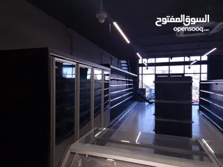  9 سوبر ماركت فخم جديد و مجهز بالكامل (ملحمة+ديلي+خضار و فواكه) مول