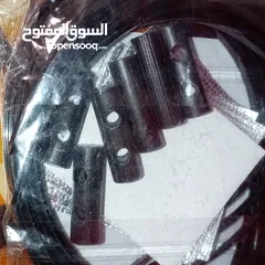  5 احجار قادحات النار و الشرار  عند قيادة دراجه ناريه او سكوتر او بسكليت  عند احتكاك  القدم بالشارع على