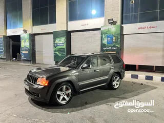  3 جيب شيروكي Hemi 5700 V8 srt8موديل 2005